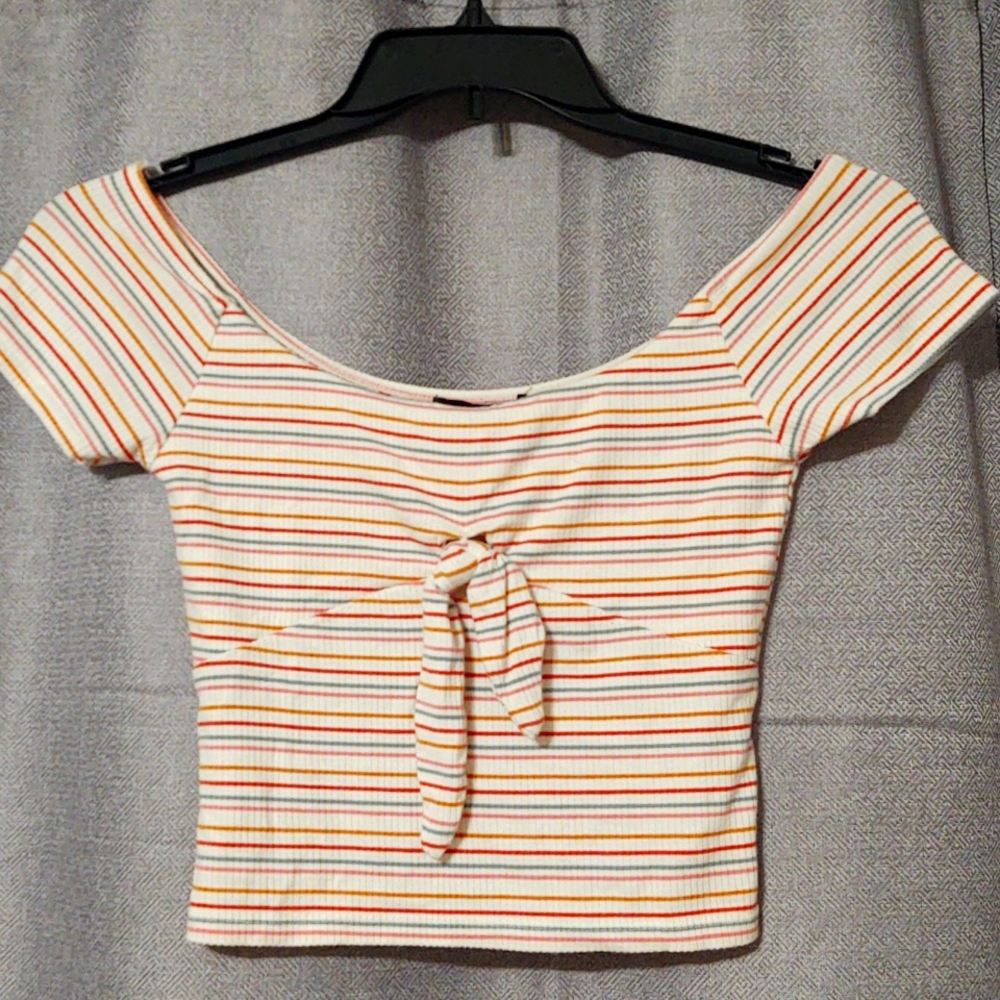 Forever 21 Off-the-Shoulder Striped Crop Top with front Tie Sz Small